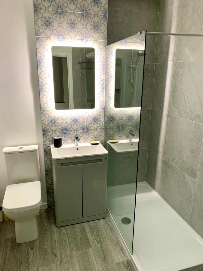 Vila La Brisa-Fully Refurbished, Perfect Local Portrush Exteriér fotografie